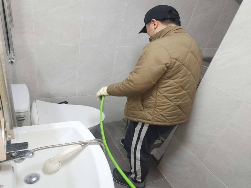 구로구 변기막힘 작업사례